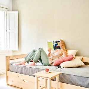 hostal-grau-barcelona.topbarcelonahotels.com/